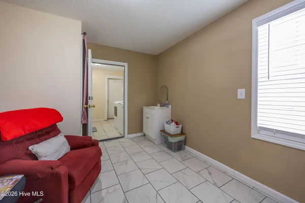 $199,900 | 200 Southeast Boulevard, Clinton, NC 28328