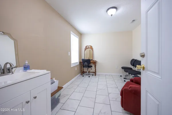 $199,900 | 200 Southeast Boulevard, Clinton, NC 28328