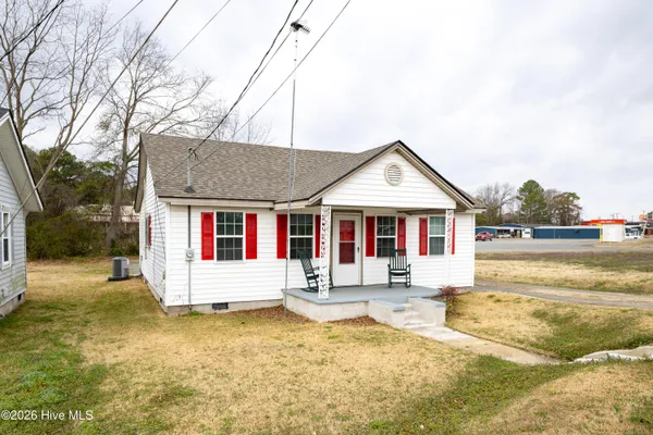$199,900 | 200 Southeast Boulevard, Clinton, NC 28328