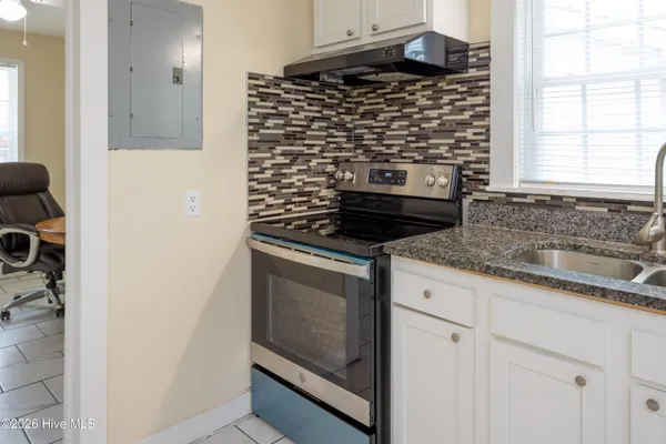 $199,900 | 200 Southeast Boulevard, Clinton, NC 28328