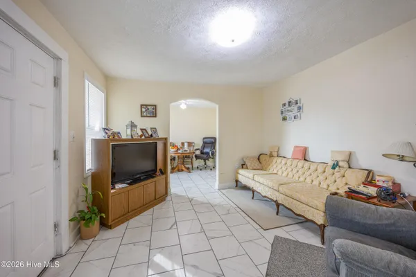 $199,900 | 200 Southeast Boulevard, Clinton, NC 28328