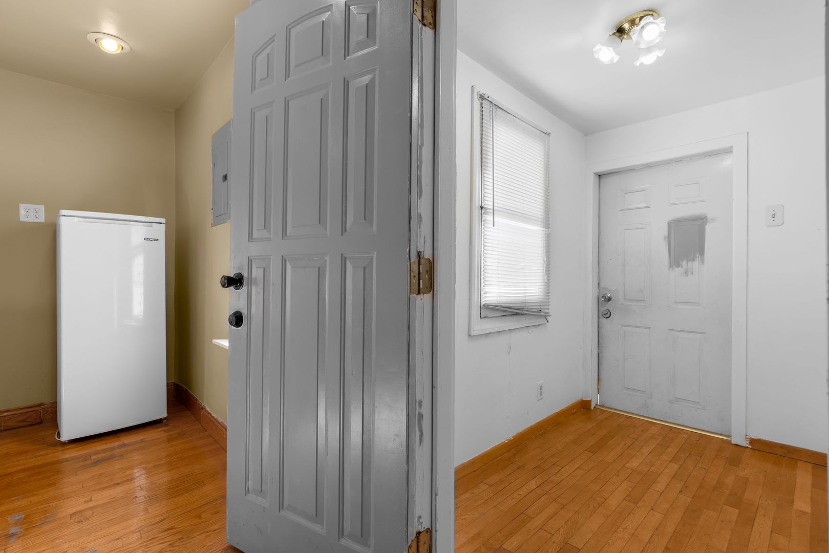 1528 North 39th Avenue Stone Park, IL 60165 - Photo 12 of 16 a view of a hallway with wooden floor