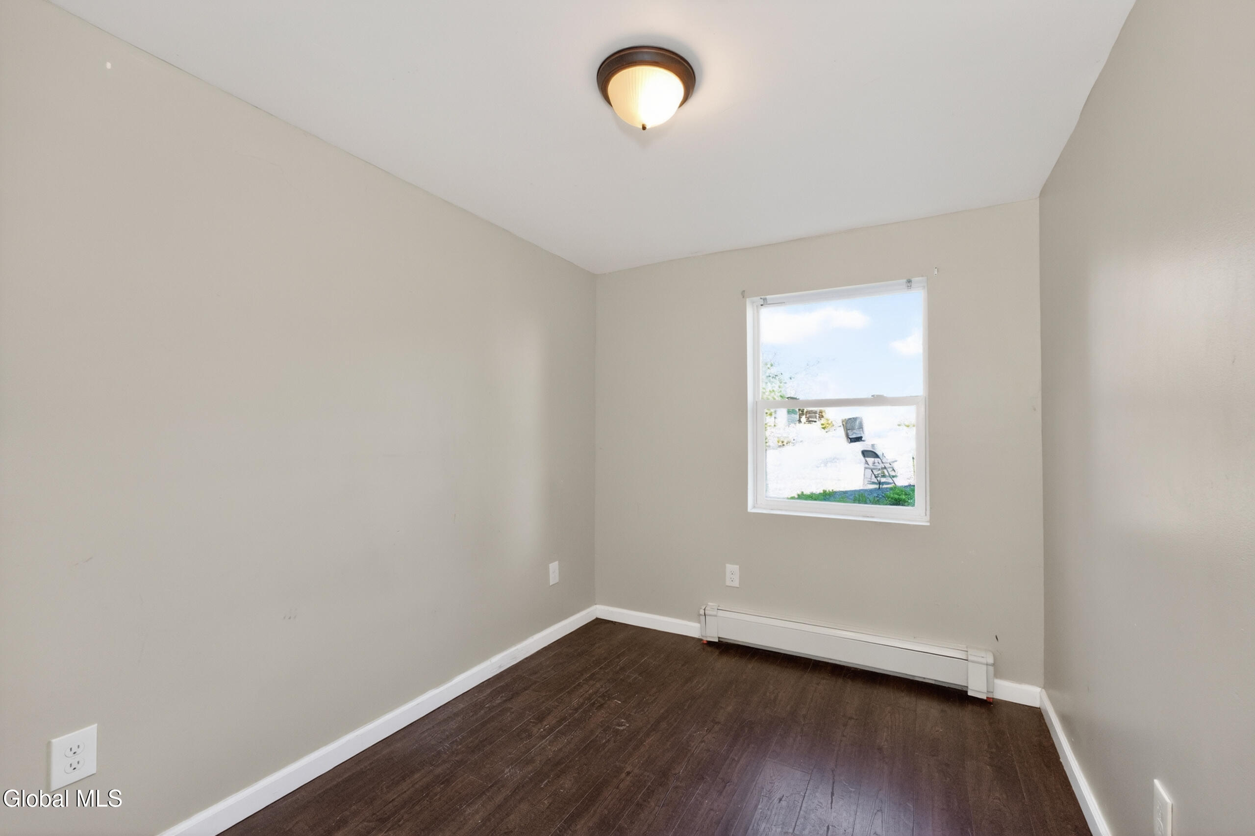 61 14th Street Troy, NY 12180 - Photo 19 of 39 2 Apt right 8