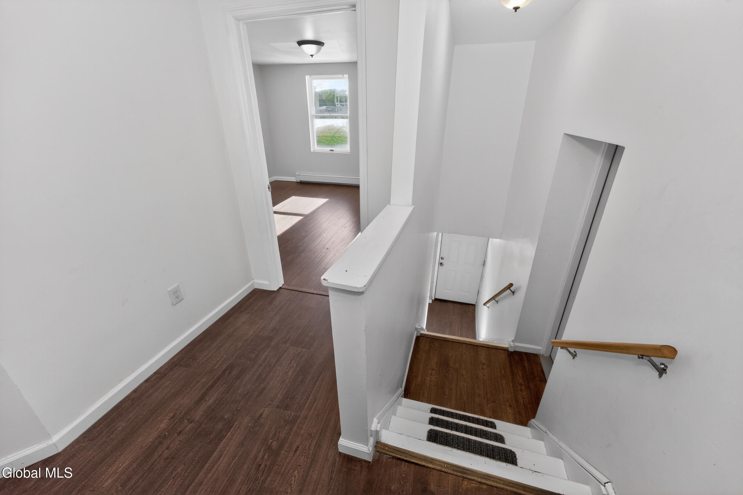 61 14th Street Troy, NY 12180 - Photo 22 of 39 2 Apt right 11