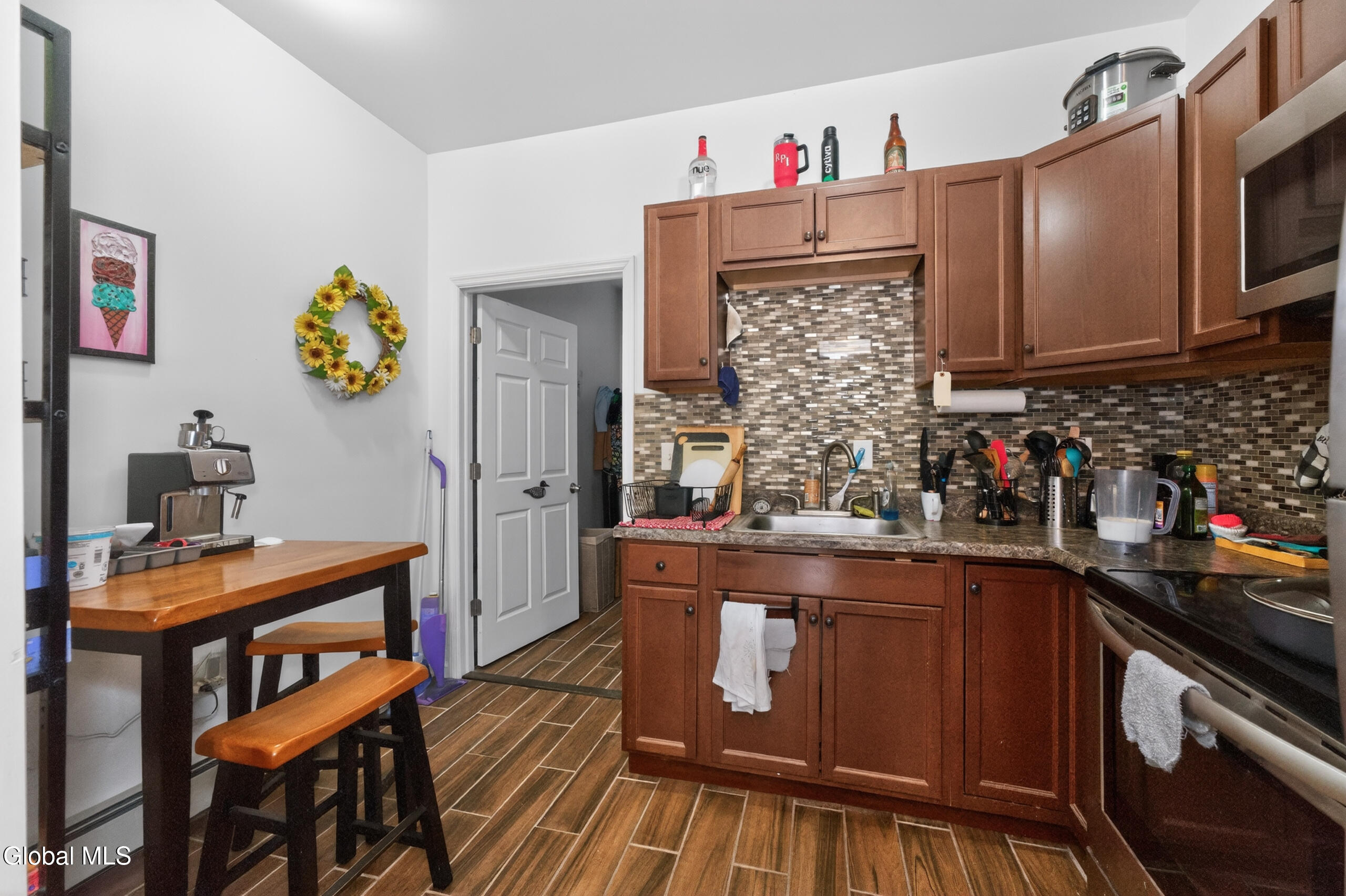 61 14th Street Troy, NY 12180 - Photo 5 of 39 1 Apt left 4