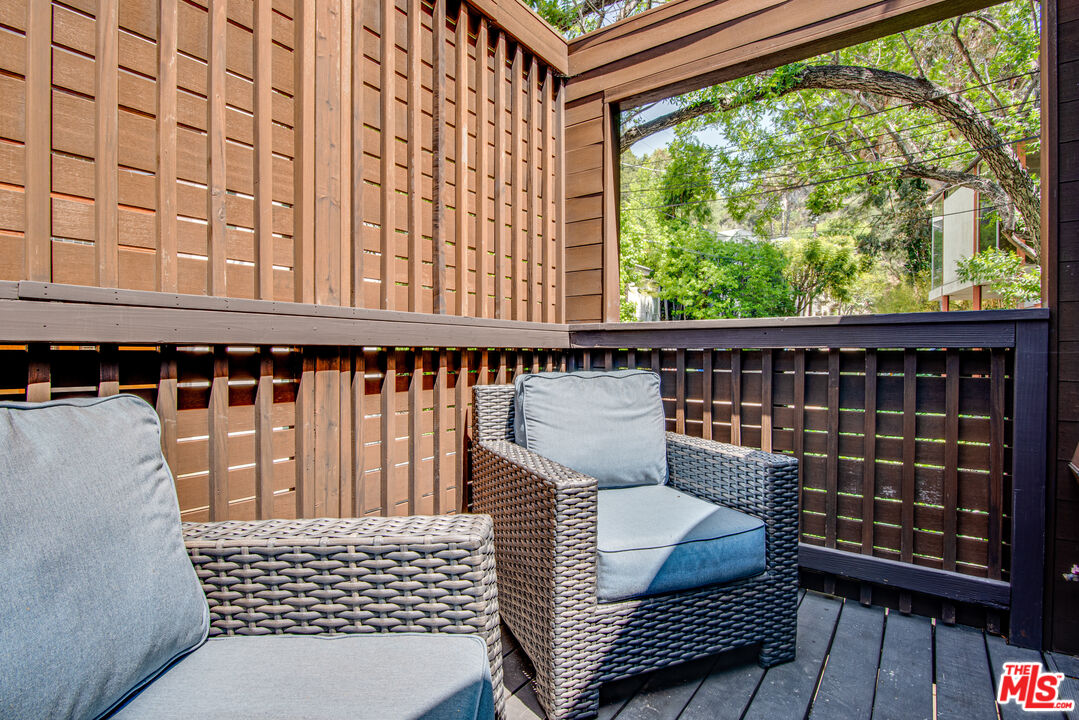 9624 Yoakum Drive Beverly Hills, CA 90210 - Photo 13 of 27