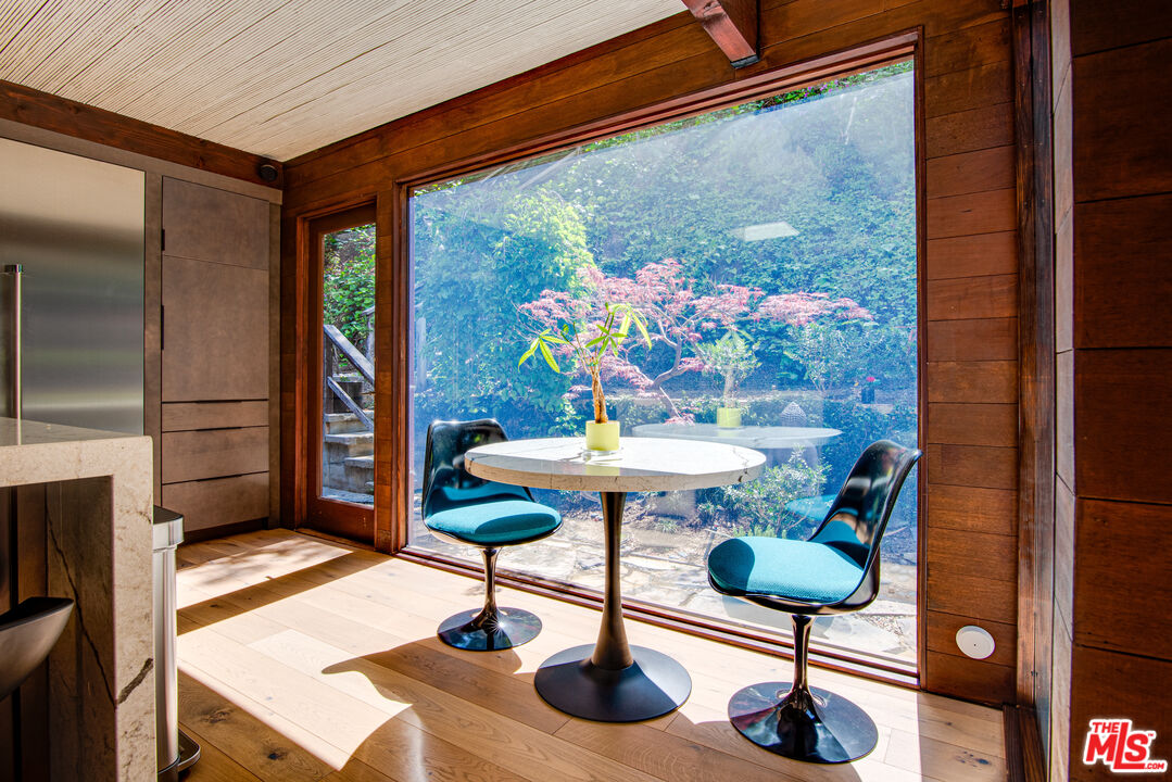 9624 Yoakum Drive Beverly Hills, CA 90210 - Photo 9 of 27 a view of a livingroom with furniture and bathroom