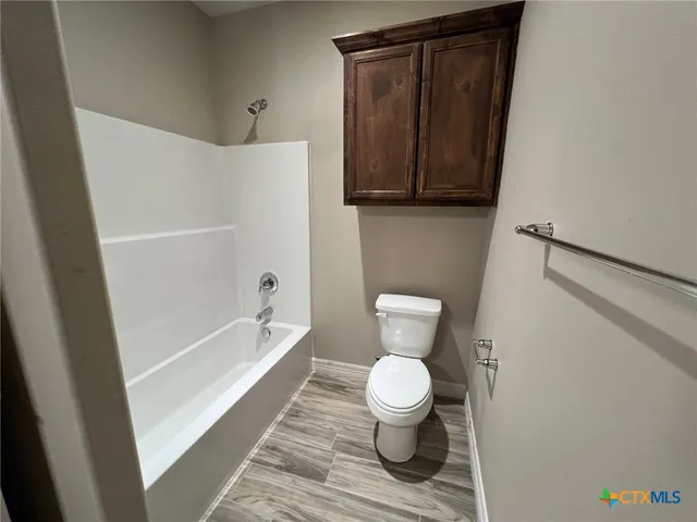 $419,900 | 2200 East Red River Street, Victoria, TX 77901