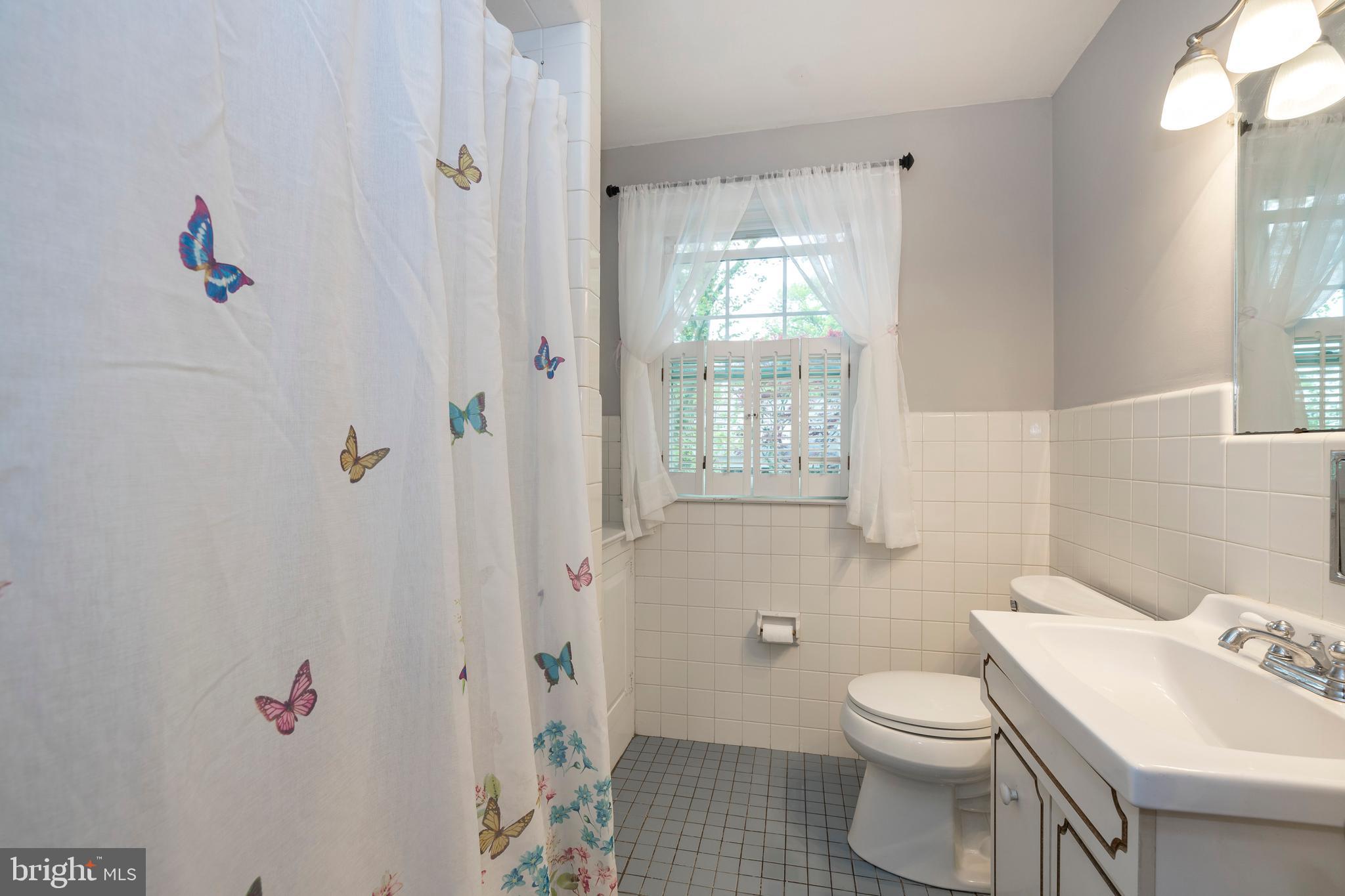 618 Ashurst Road Havertown, PA 19083 - Photo 16 of 27