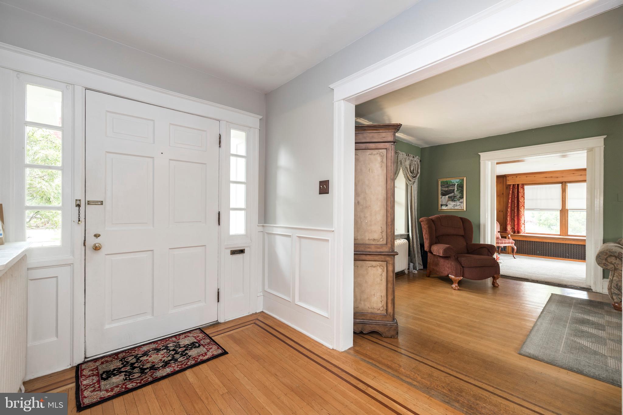 618 Ashurst Road Havertown, PA 19083 - Photo 3 of 27