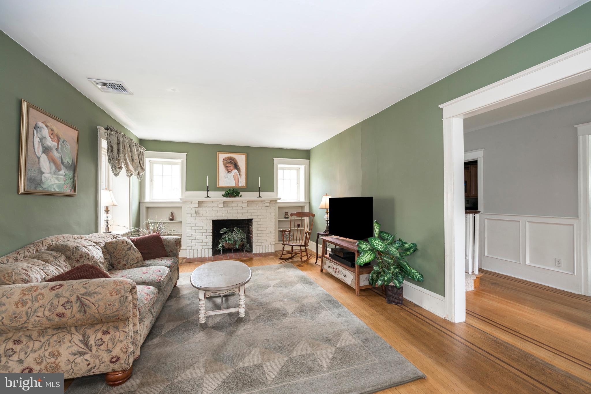 618 Ashurst Road Havertown, PA 19083 - Photo 5 of 27