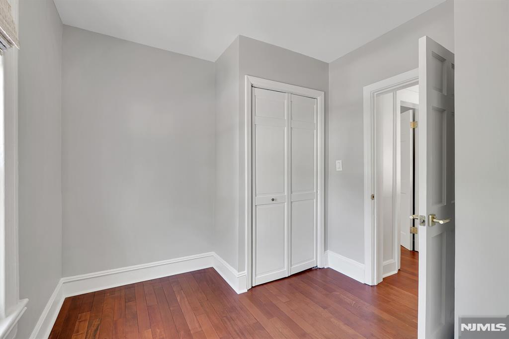25 Riverview Avenue Rutherford, NJ 07070 - Photo 32 of 50
