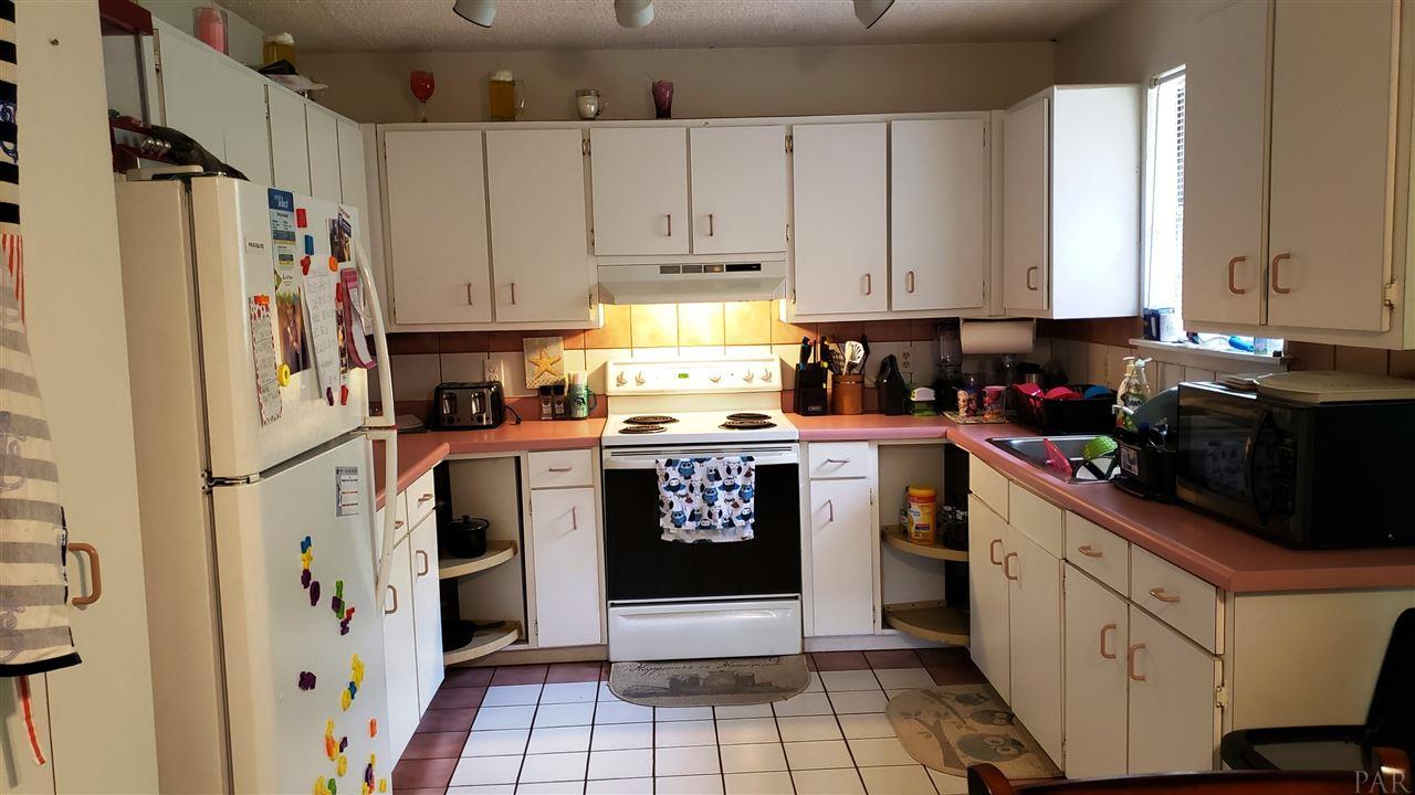 5280 Spring Street Pace, FL 32571 - Photo 4 of 11