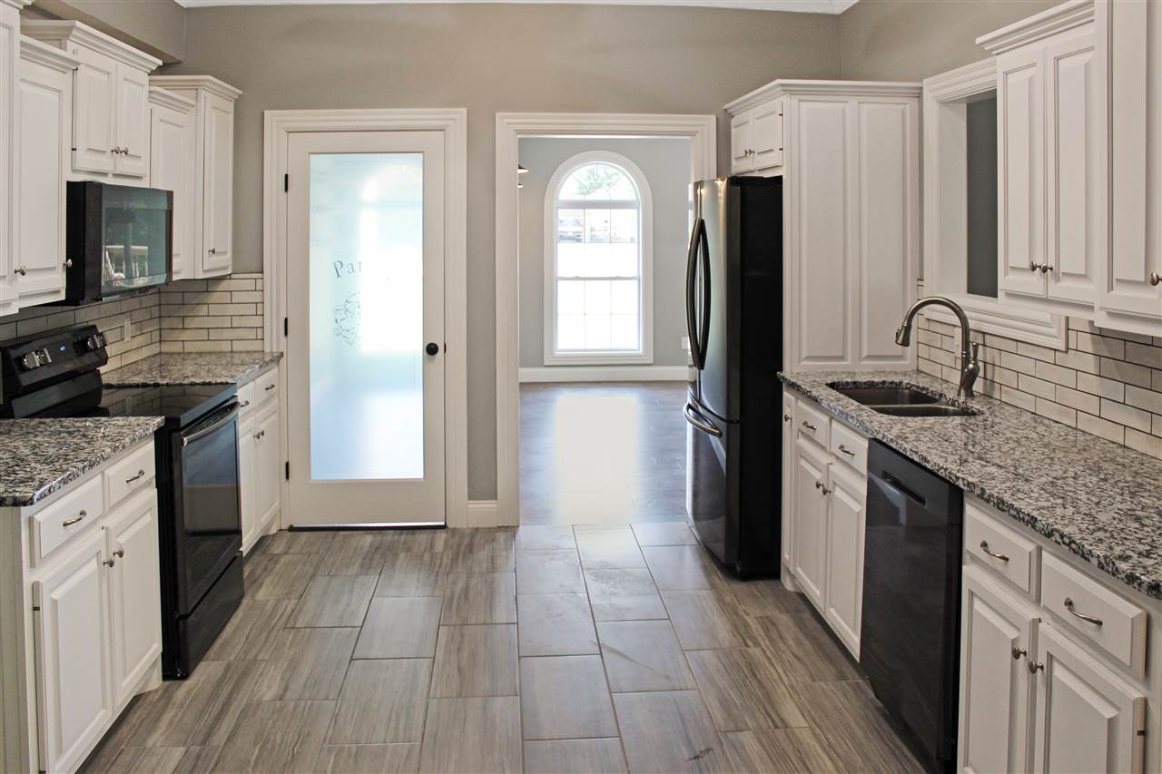 402 Autumn Ridge Road Glasgow, KY 42141 - Photo 12 of 35 Gallery Image 12