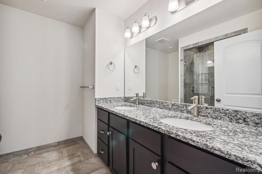 2683 Harvard Road, Unit 5 Berkley, MI 48072 - Photo 23 of 43