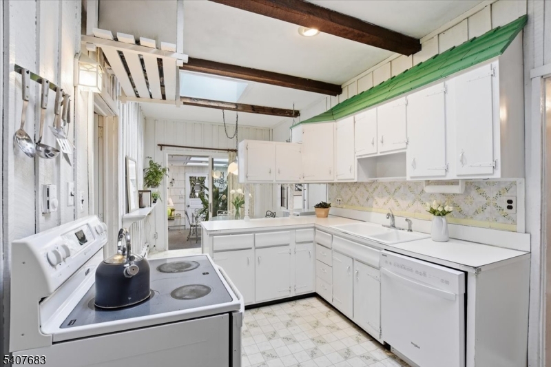 251 Old Turnpike Road Califon, NJ 07830 - Photo 6 of 35