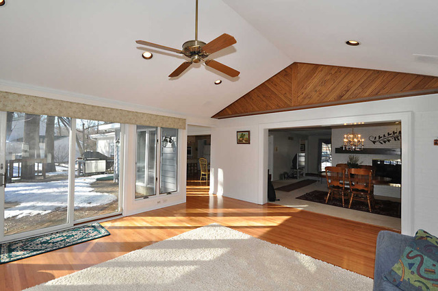3 Applejack Road Rolling Meadows, IL 60008 - Photo 7 of 18