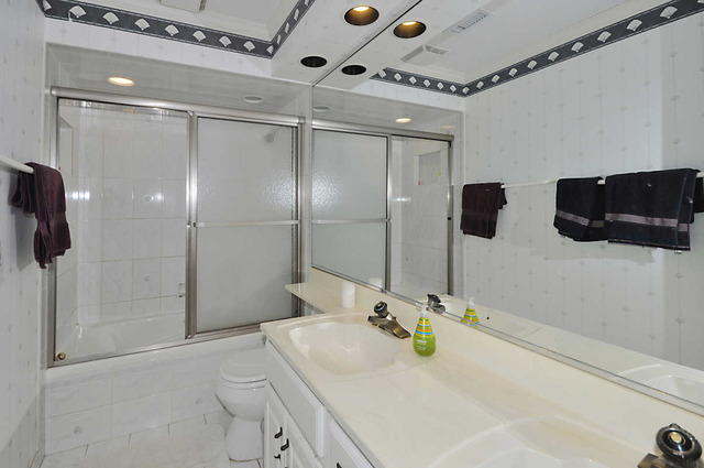 3 Applejack Road Rolling Meadows, IL 60008 - Photo 10 of 18