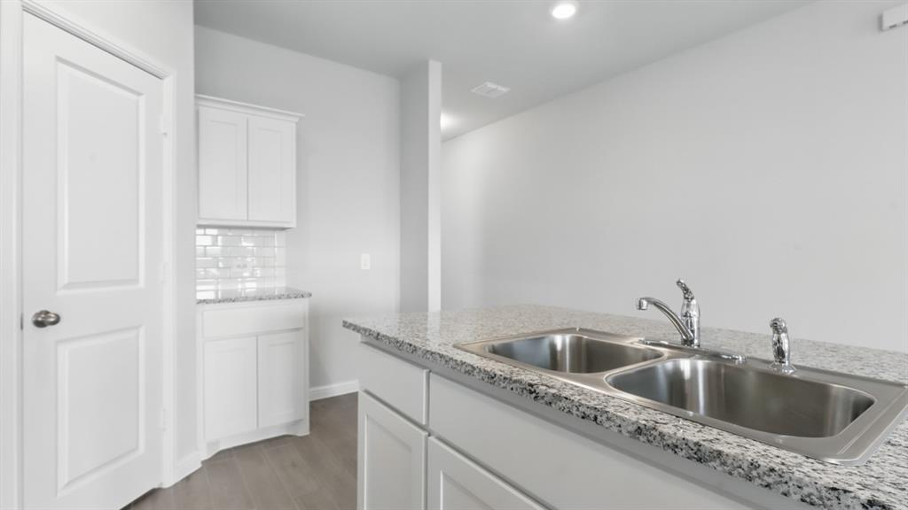 1202 Rockwater Drive Decatur, TX 76234 - Photo 2 of 40