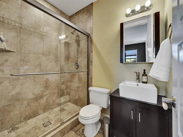 $4,900 | 2356 Wilton Drive, Unit B, Wilton Manors, FL 33305