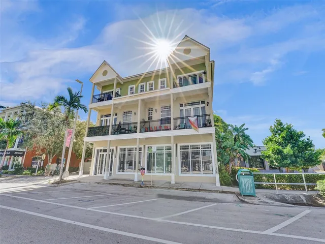 $4,900 | 2356 Wilton Drive, Unit B, Wilton Manors, FL 33305