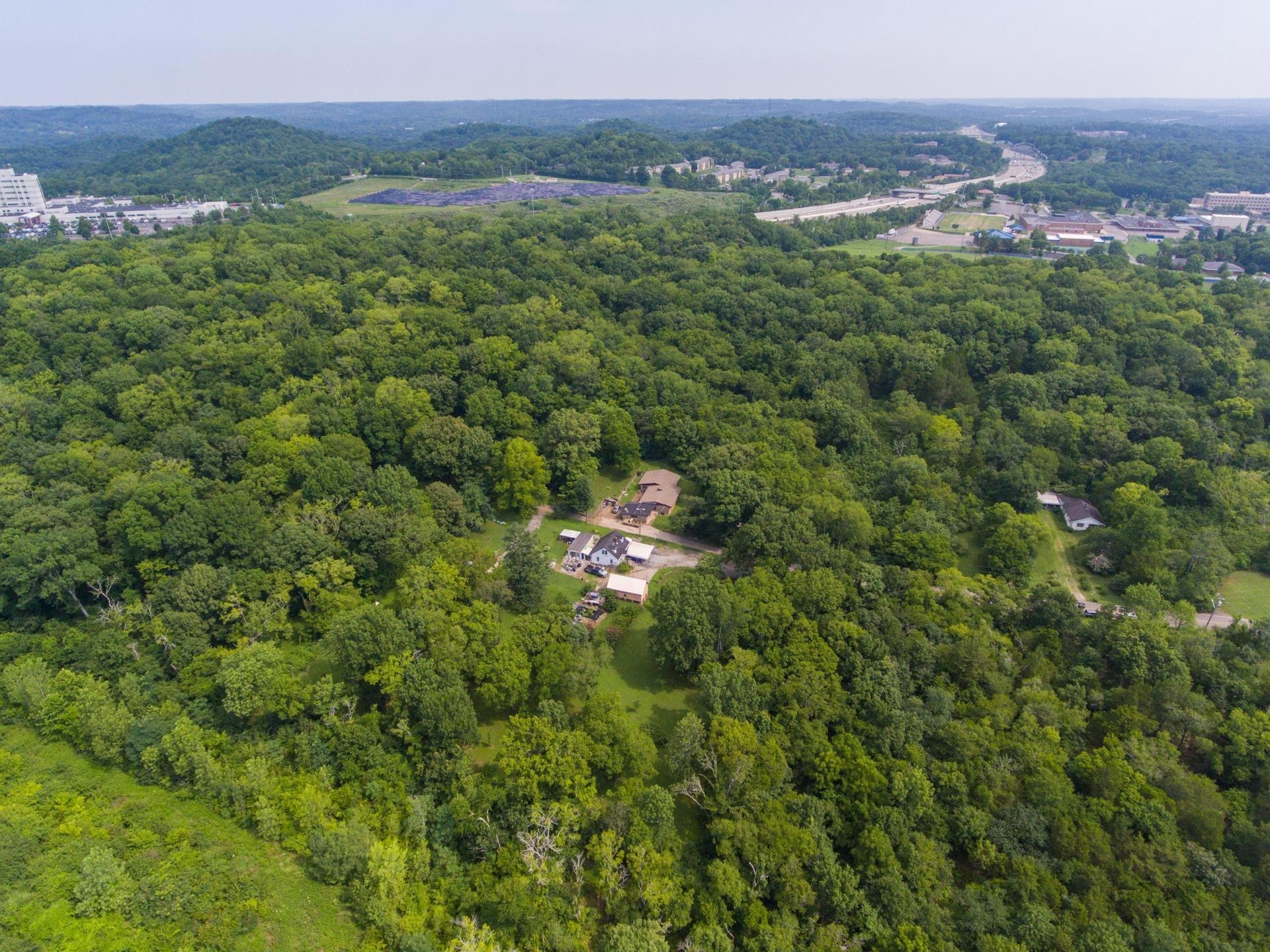 620 Creative Way Madison, TN 37115 - Photo 5 of 6 a view of a city