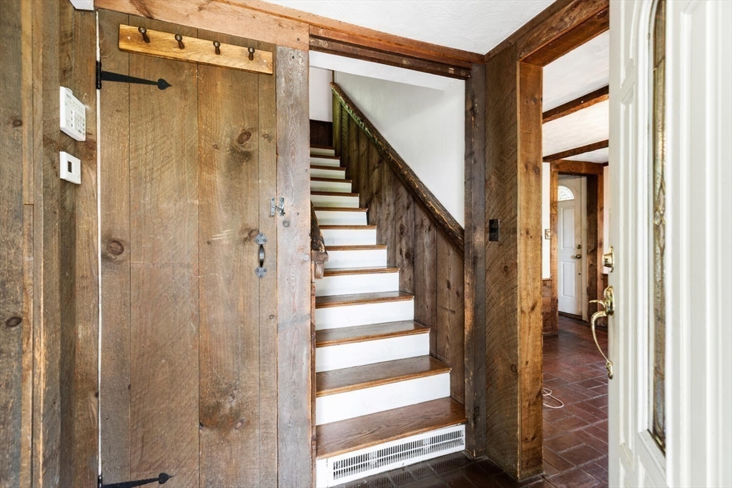 5 Coolidge Road Reading, MA 01867 - Photo 14 of 31