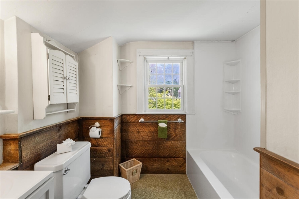 5 Coolidge Road Reading, MA 01867 - Photo 19 of 31