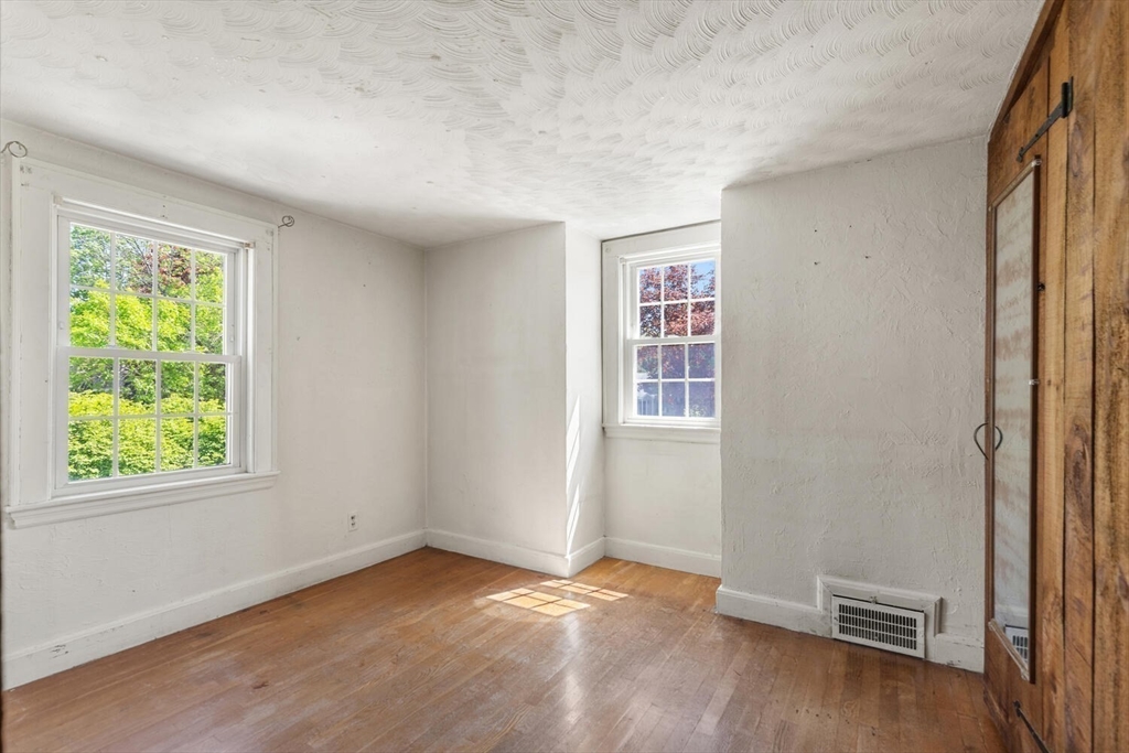 5 Coolidge Road Reading, MA 01867 - Photo 20 of 31