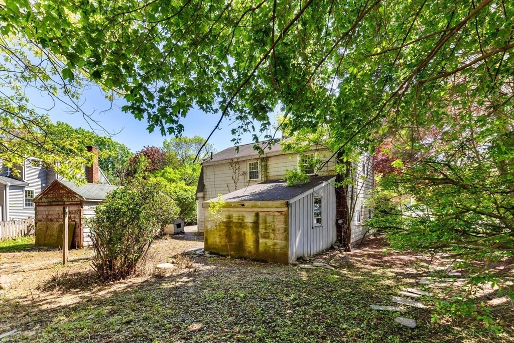 5 Coolidge Road Reading, MA 01867 - Photo 27 of 31