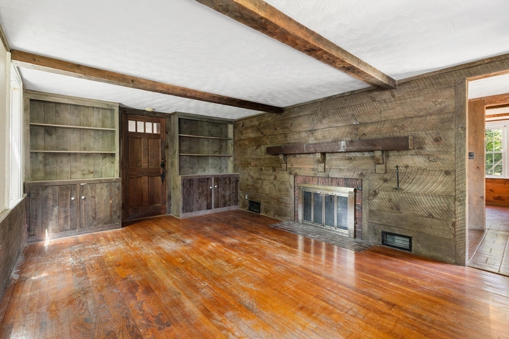 5 Coolidge Road Reading, MA 01867 - Photo 8 of 31