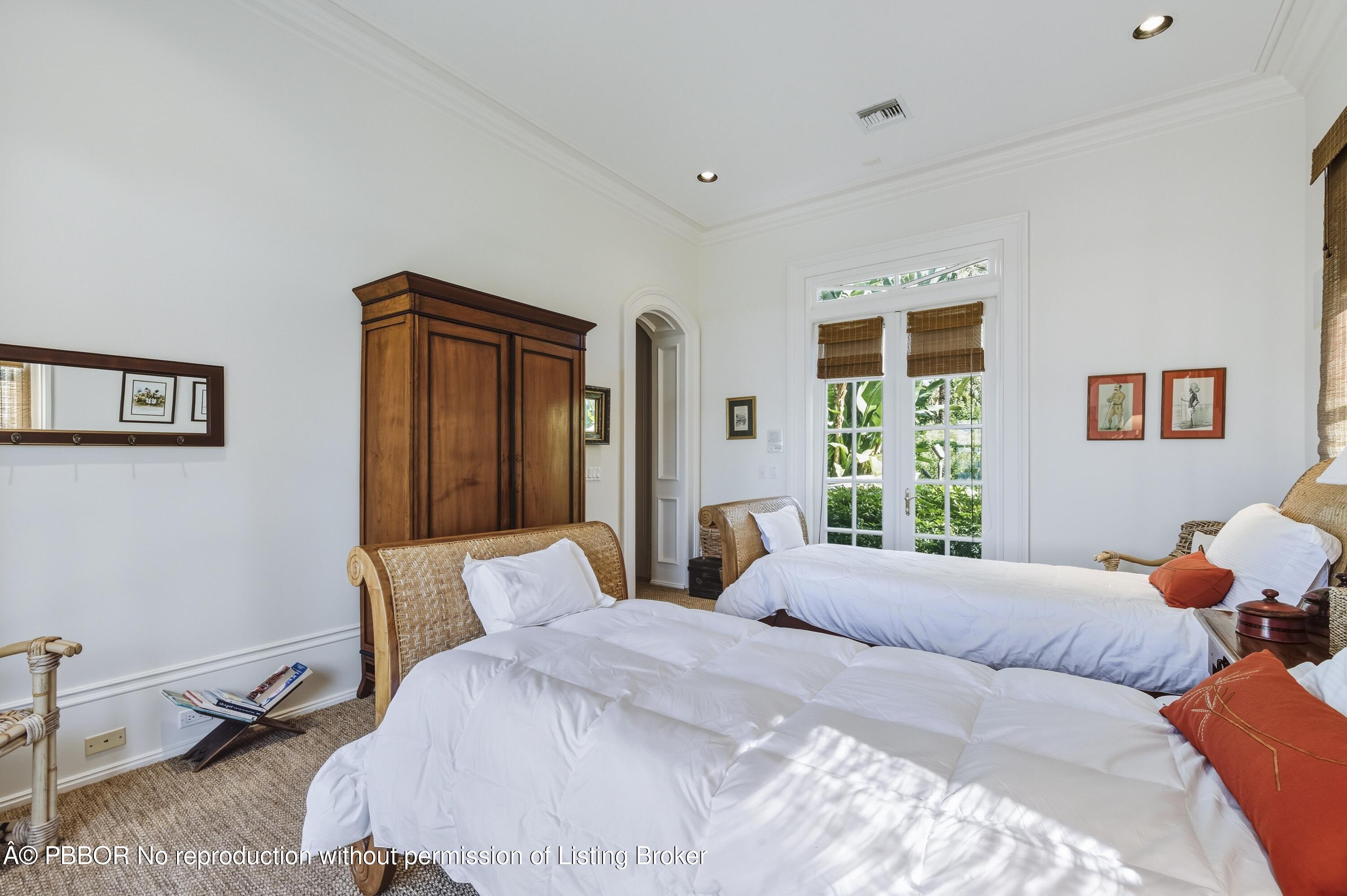 127 Ocean View Road Palm Beach, FL 33480 - Photo 31 of 96 Guest Bed 2