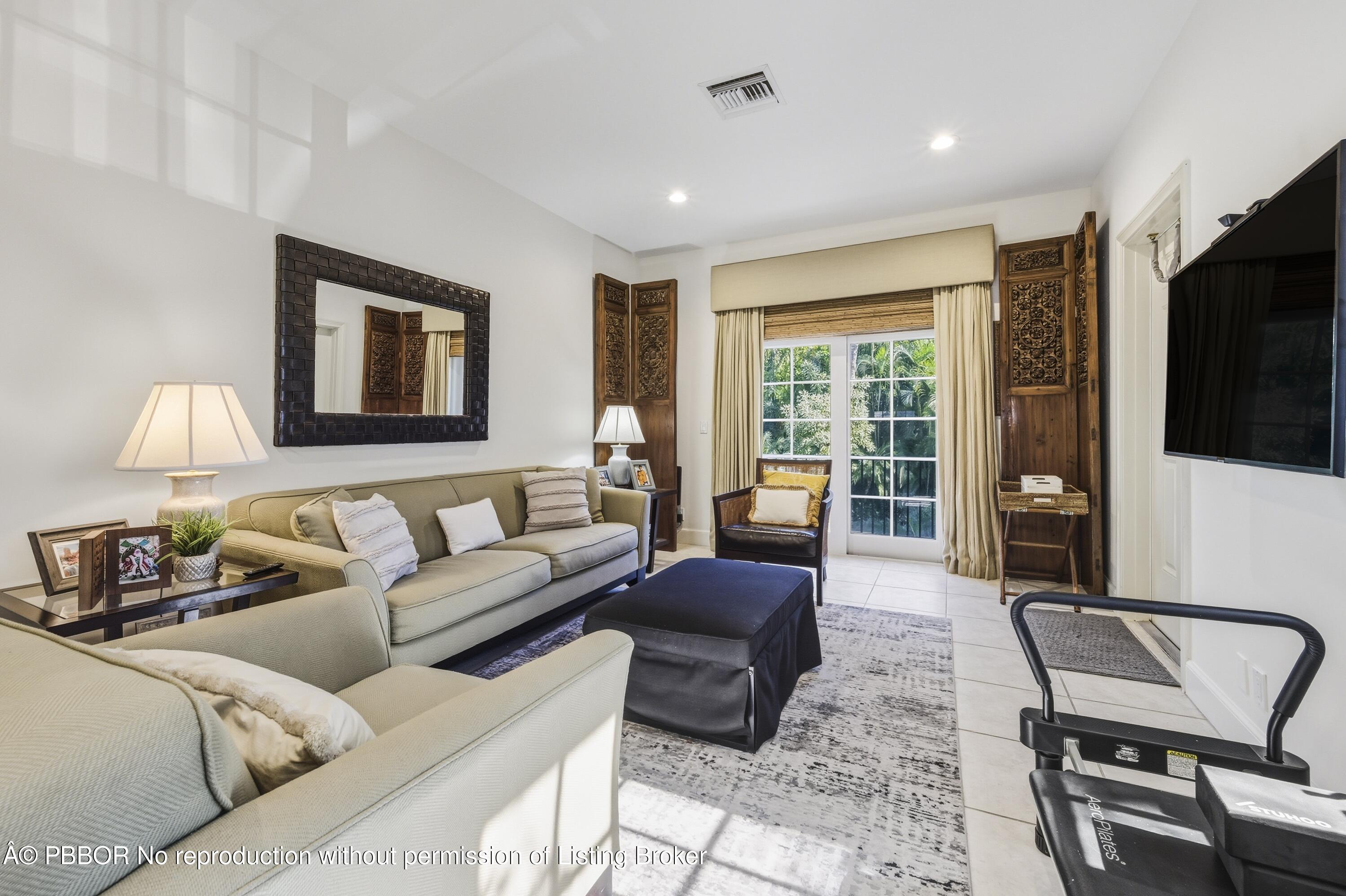 127 Ocean View Road Palm Beach, FL 33480 - Photo 62 of 96 Guest apt. living room