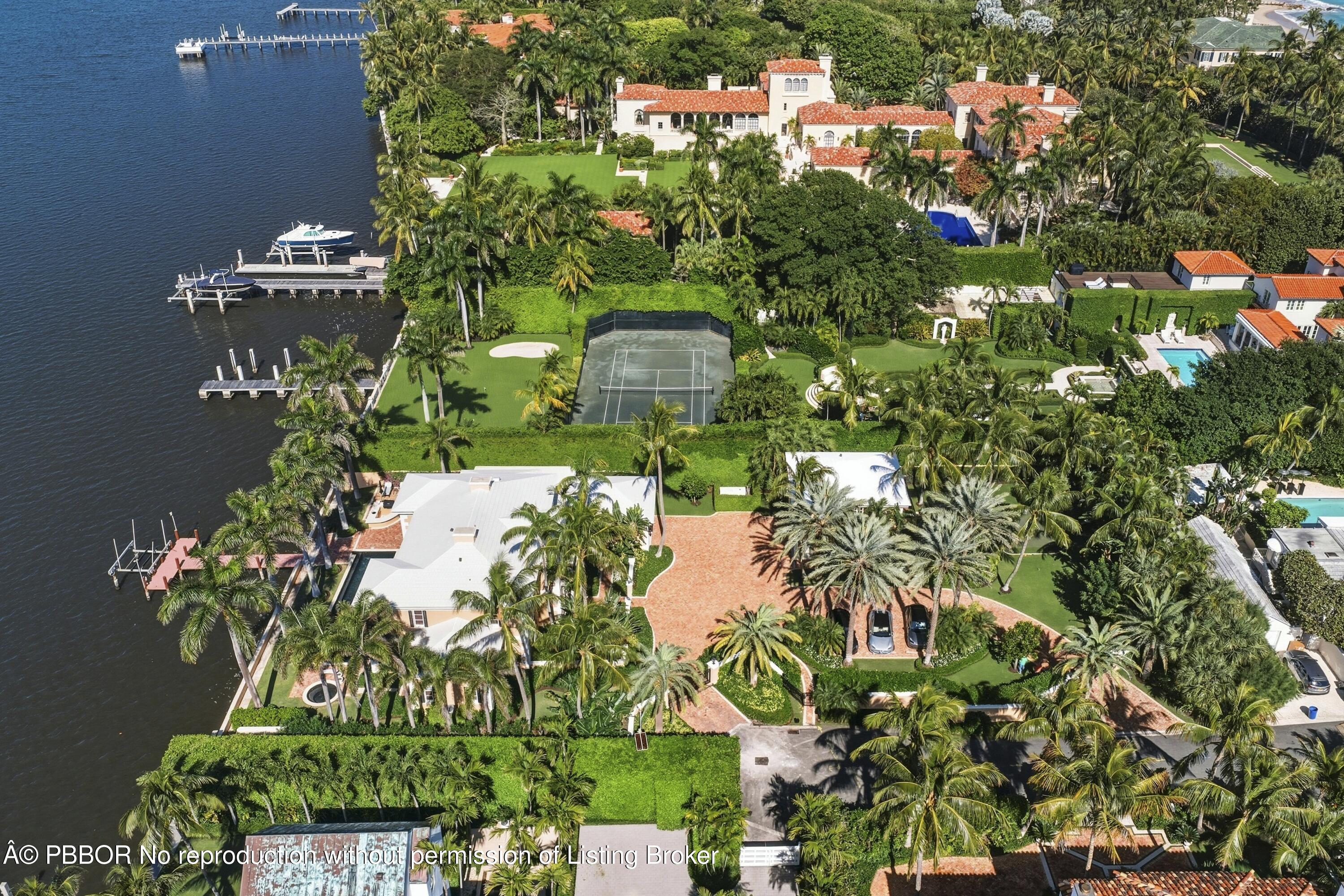 127 Ocean View Road Palm Beach, FL 33480 - Photo 91 of 96 DJI_20260116122032_0137_D_with_grass