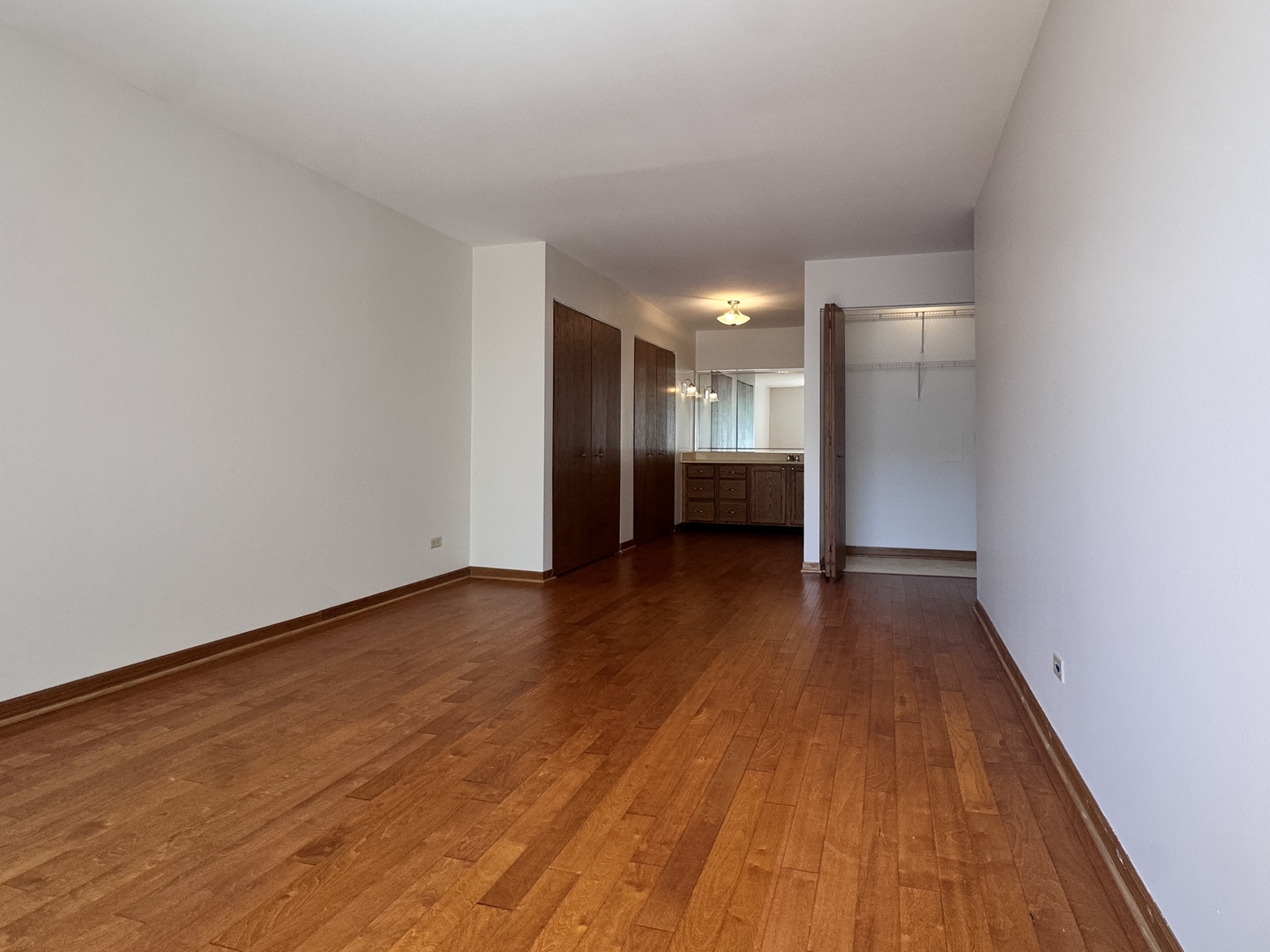 440 Raintree Court, Unit 3G Glen Ellyn, IL 60137 - Photo 14 of 35
