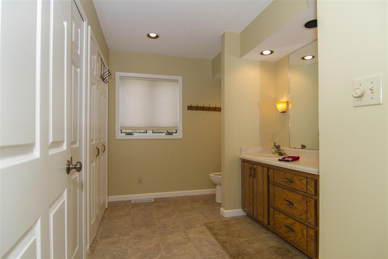11753 North Ogden Point Road Syracuse, IN 46567 - Photo 21 of 30 Gallery Image 21