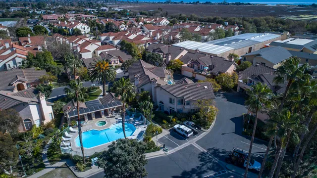 $4,500 | 1250-3 Cravens Lane, Carpinteria, CA 93013