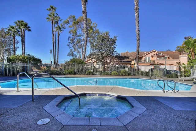 $4,500 | 1250-3 Cravens Lane, Carpinteria, CA 93013