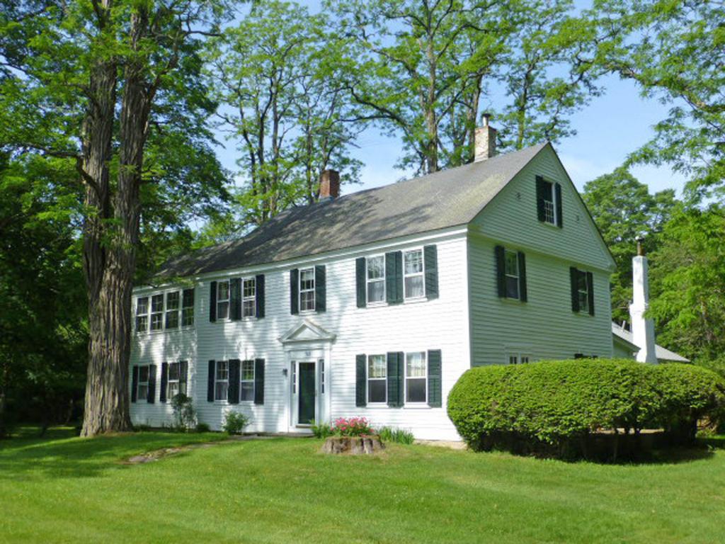 728 West Hill Road Putney, VT 05346 - Photo 1 of 31 Gallery Image 1