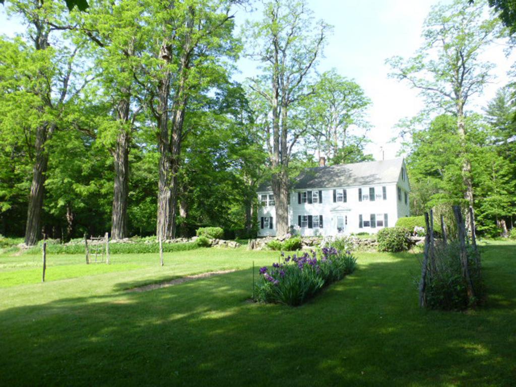 728 West Hill Road Putney, VT 05346 - Photo 3 of 31 Gallery Image 3