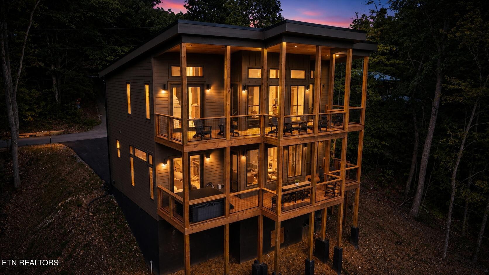 3129 Hatcher Top Road Sevierville, TN 37862 - Photo 1 of 59 Gallery Image 1