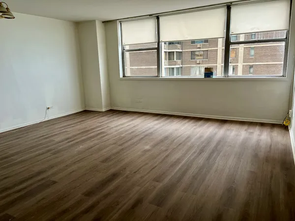 $136,000 | 6301 North Sheridan Road, Unit 11N, Chicago, IL 60660