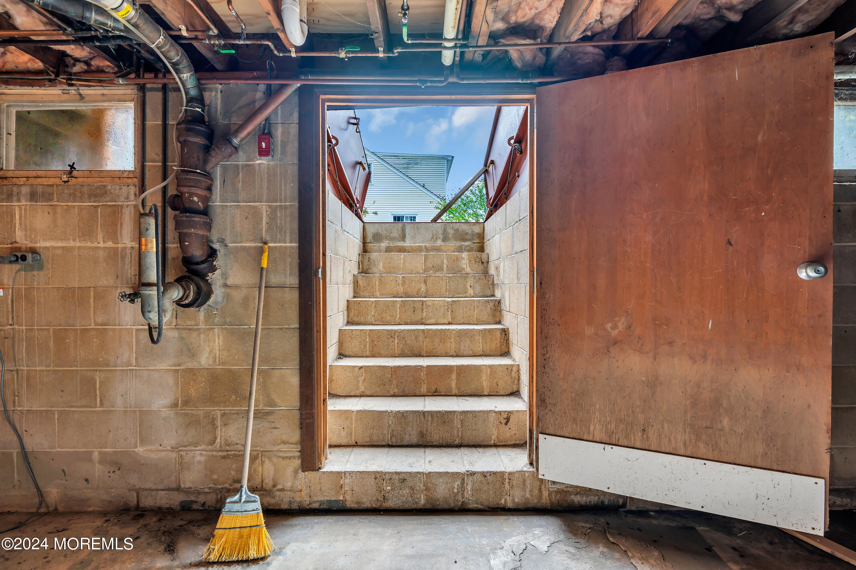 2600 River Road Point Pleasant, NJ 08742 - Photo 53 of 67 a view of front door