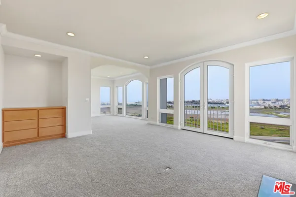 $14,500 | 8120 Billowvista Drive, Playa del Rey, CA 90293