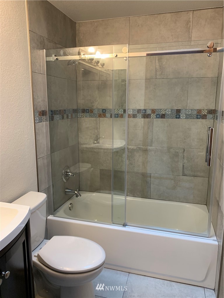 19017 104th Place Southeast Renton, WA 98055 - Photo 16 of 23