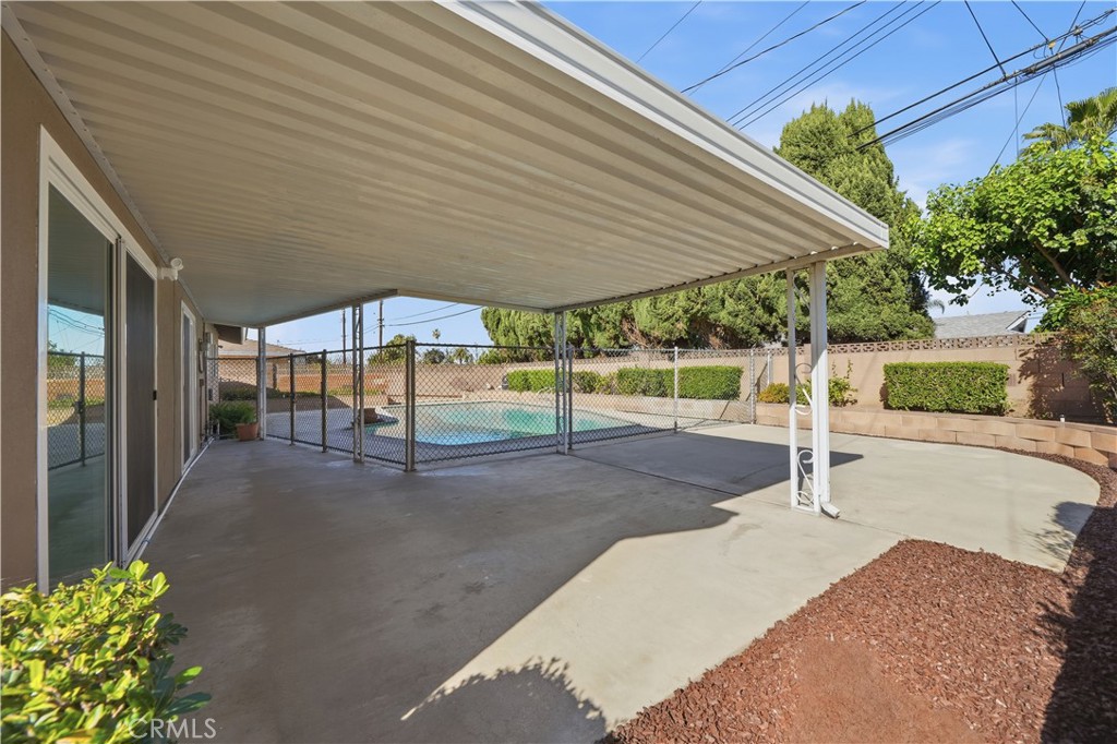 11709 Pounds Avenue Whittier, CA 90604 - Photo 30 of 39 Backyard/pool view