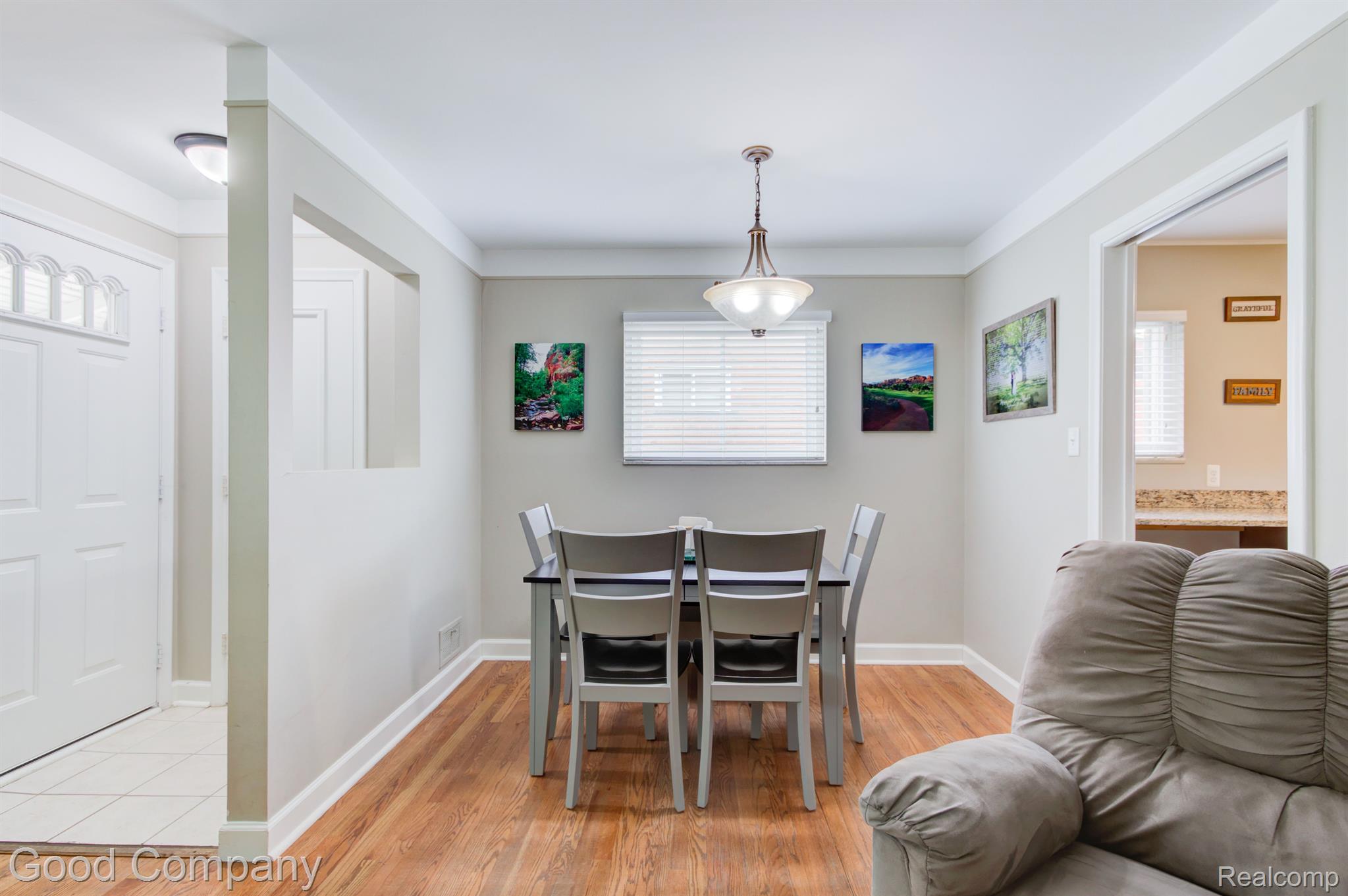 32040 Marblehead Road Farmington, MI 48336 - Photo 6 of 40 Gallery Image 6