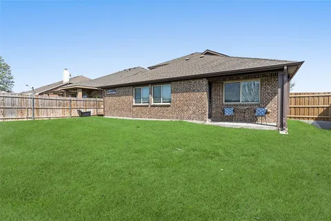 $379,000 | 500 Harding Lane, Lavon, TX 75166