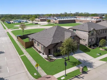 $379,000 | 500 Harding Lane, Lavon, TX 75166