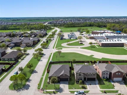 $379,000 | 500 Harding Lane, Lavon, TX 75166